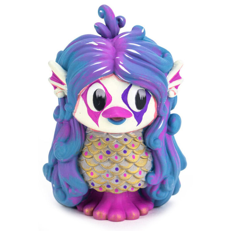 “Queen” Amabie by Stickup Monsters (Javier Jiménez)