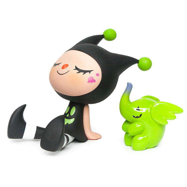 Greenie & Elfie Halloween Special Edition: Green by Too Natthapong