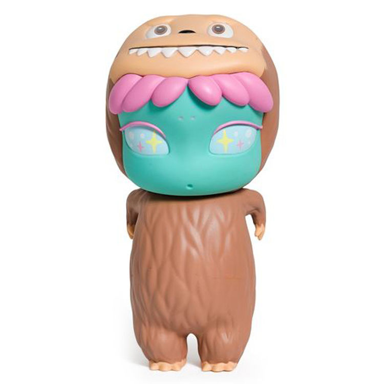Cosmic Girl Labubu by Okokume (Laura Mas Hernandez)