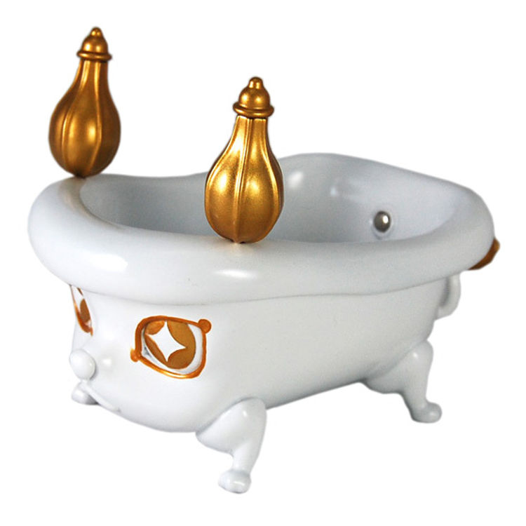 Miwu Blumau Flower Pot White by Burning Monster
