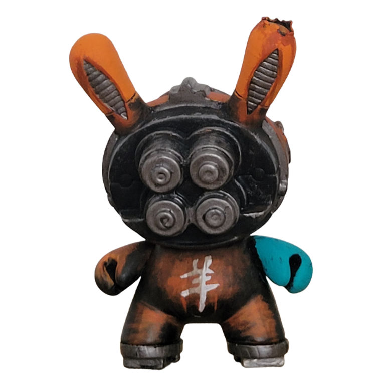 3' Custom Dunny by Riclo (Ricardo Lara Art)
