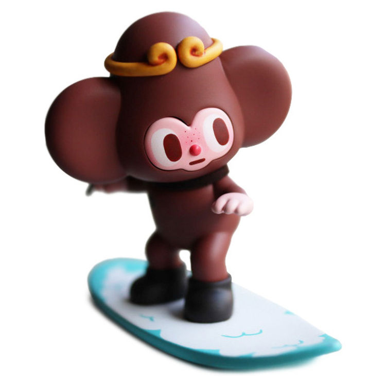 Brown Sun Wukong Starfy Surfing by Raccoon Factory (Yeonwoo Lee)