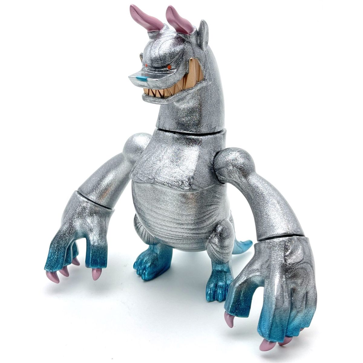 Hound Dragon - Peristerite