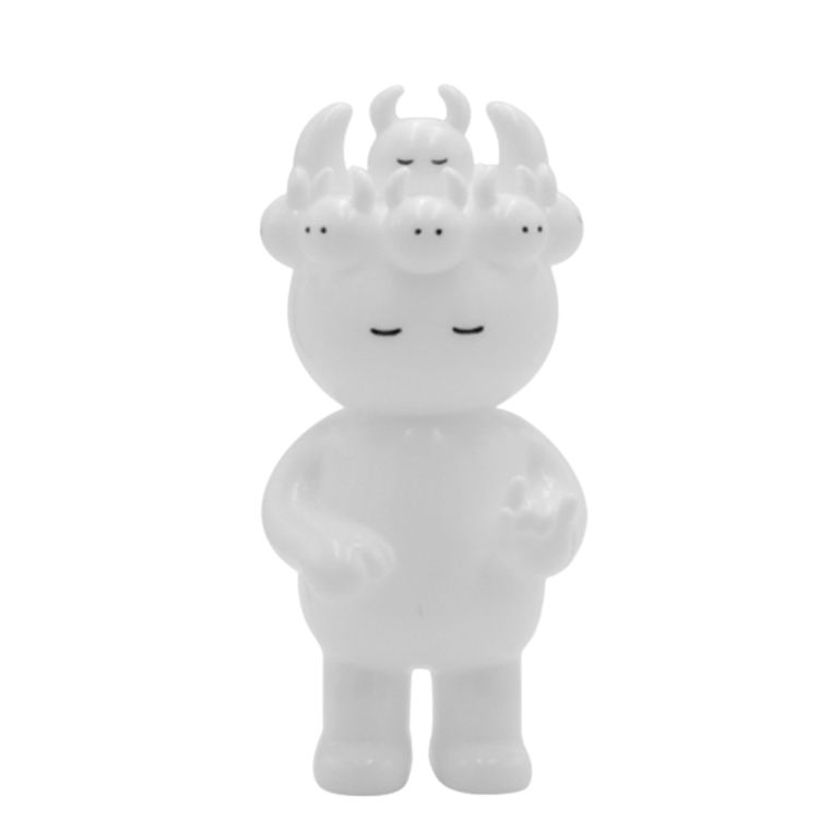White Imu Imu Uamou by Uamou (Ayako Takagi)