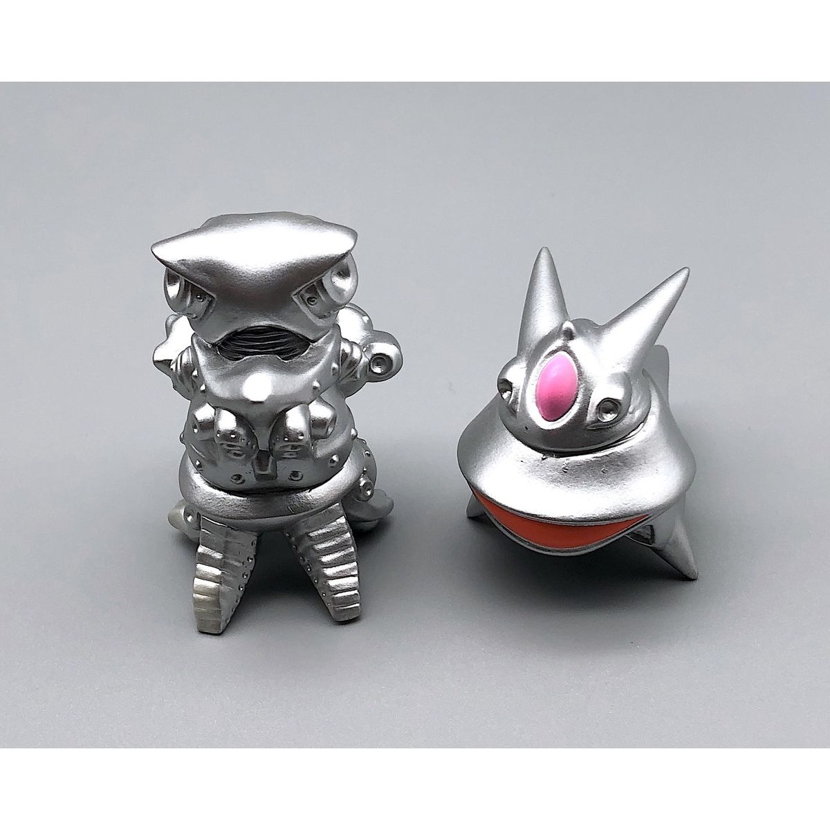Silver Mecha Nekoron and Spaceship Set