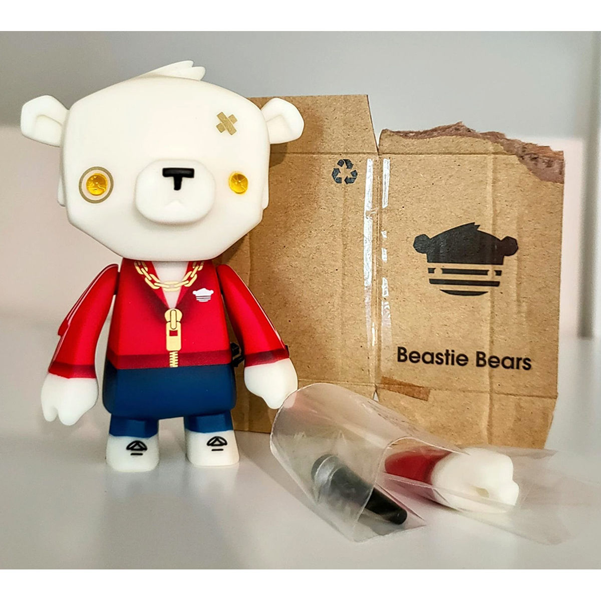 Beastie Bear Playset Red with Mic and breakdancing cardboard - ToyConUK '22