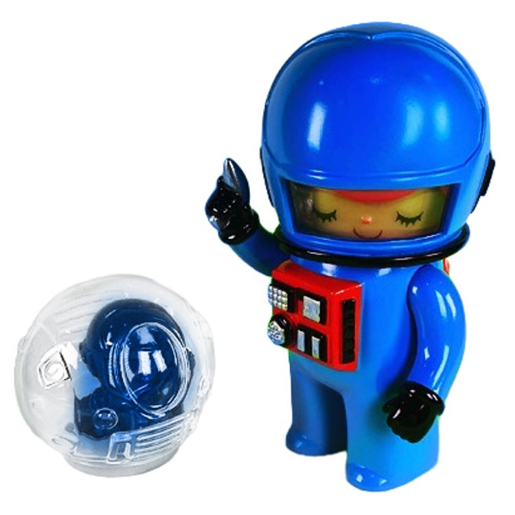 Astronaut Blue (Red Plate) by Itokin Park