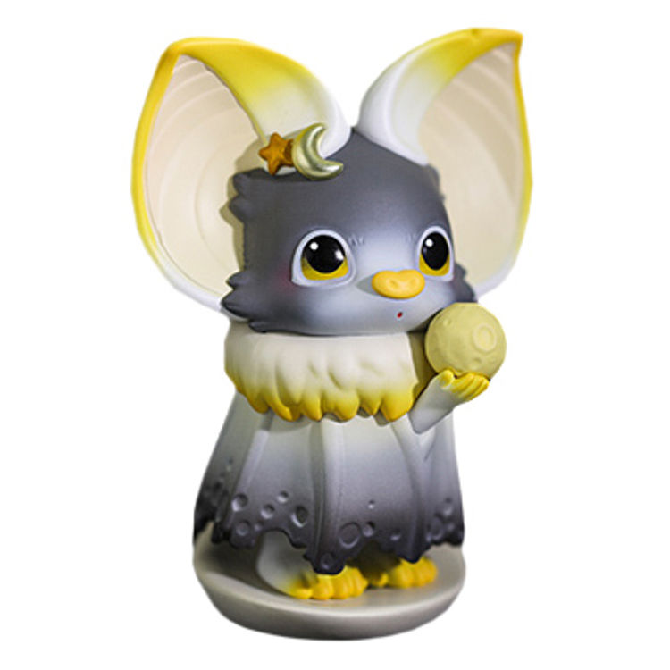 Moon Yoki by Yoyo Yeung