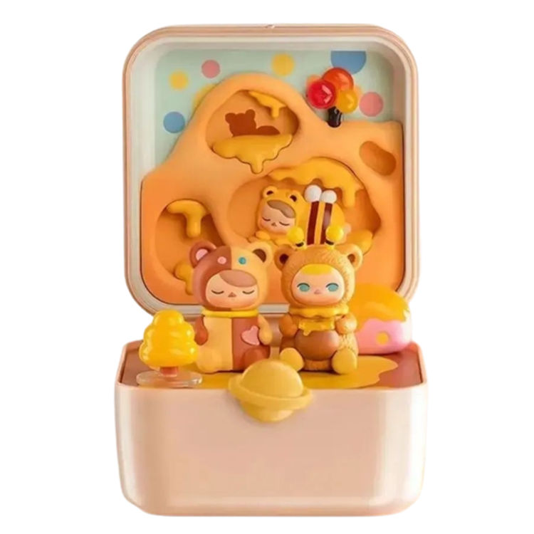 Bear Planet Pucky Mini Me by POP MART