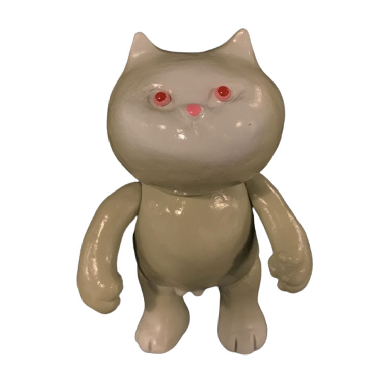 Beige Futeneko by Mai Nagamoto