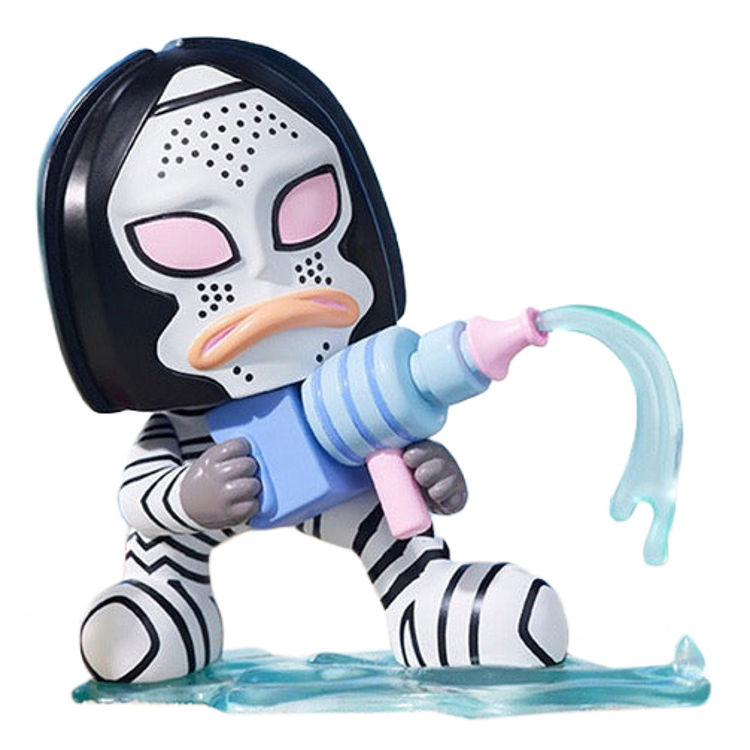Alien Dada Water Gun Battle by Tsuburaya