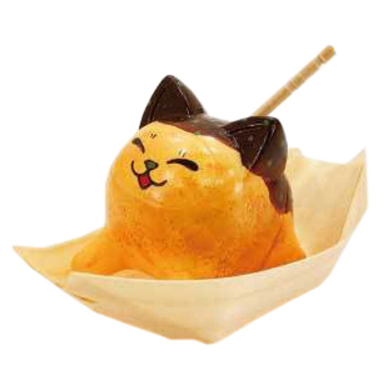 Takoyaki Cat Daruma by Konatsu Koizumi