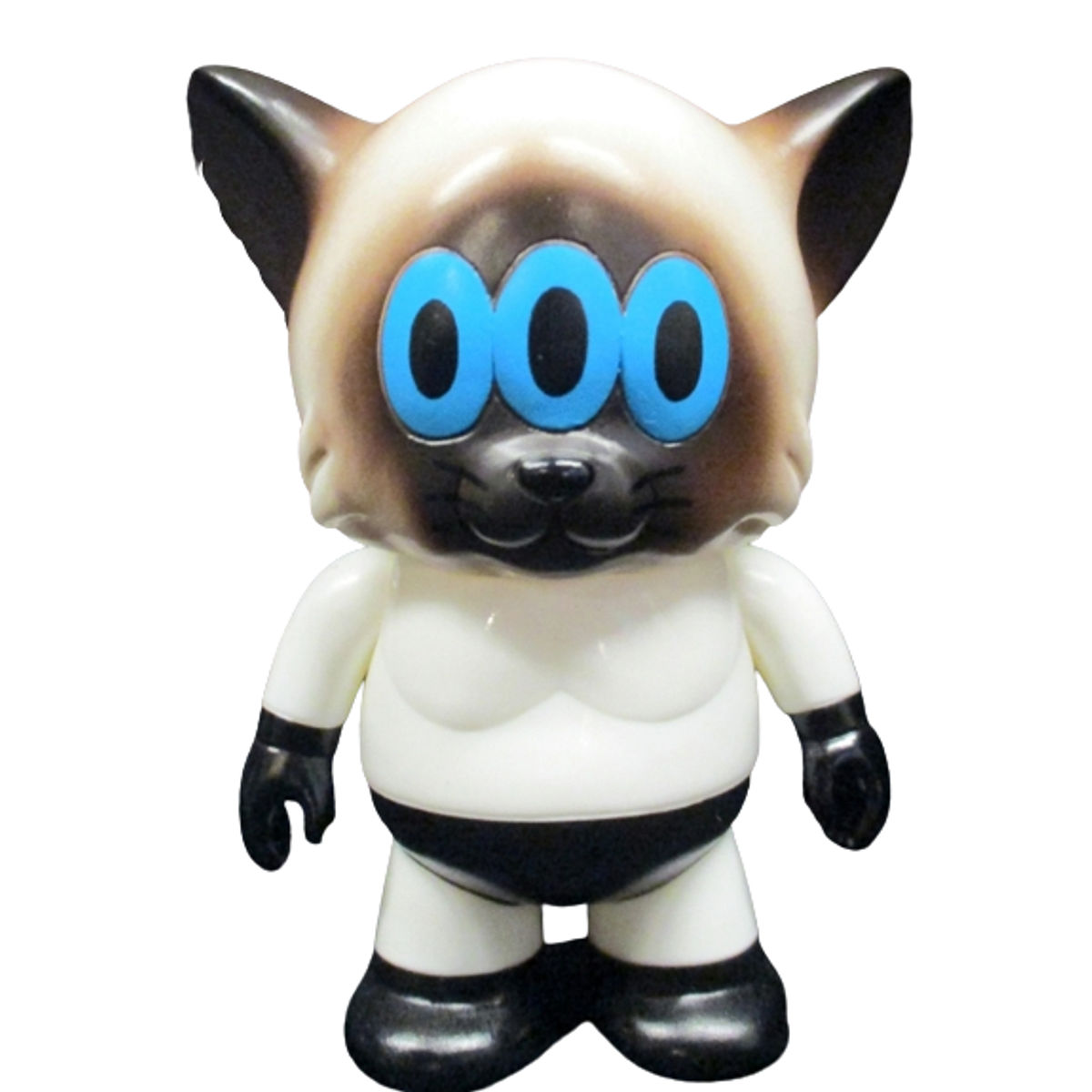 White Calm Cat Wrestler