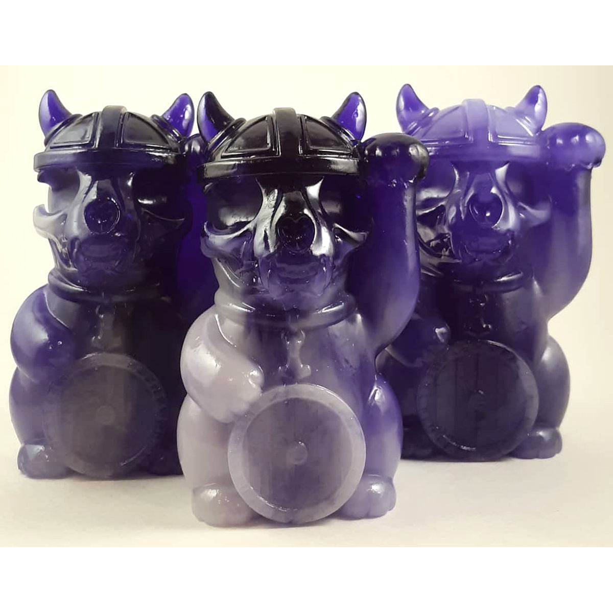 Nordic Lucky Cat Iolite