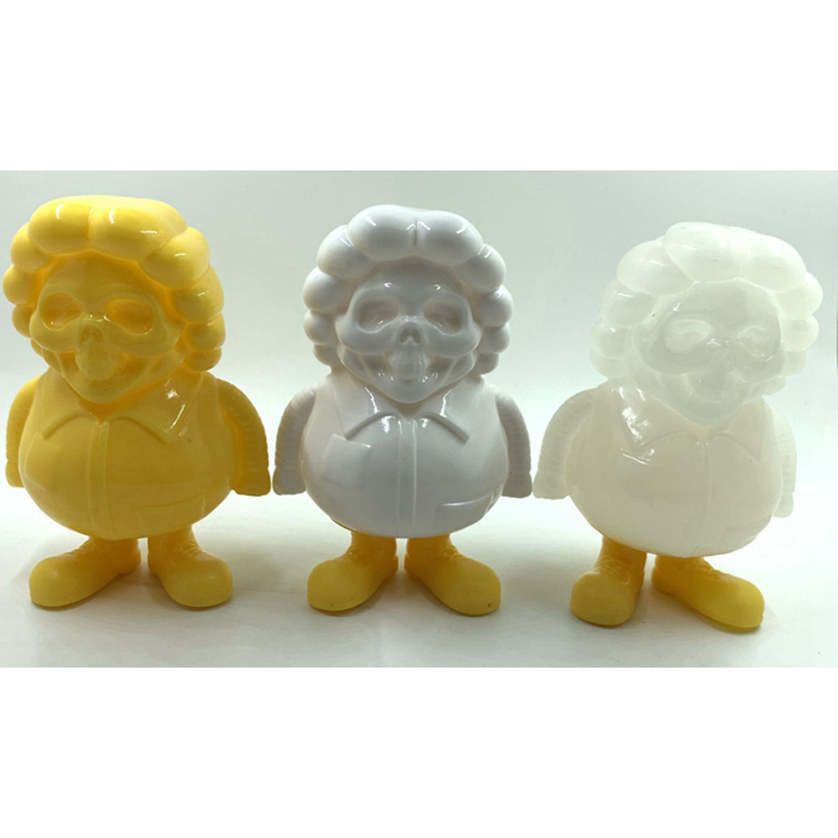 Mc Supersized Skull White