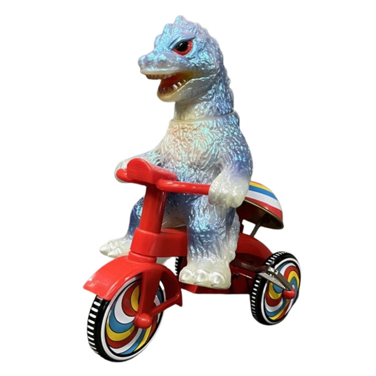 Red Tricycle GID Godzilla by M1go (Yuji Nishimura)