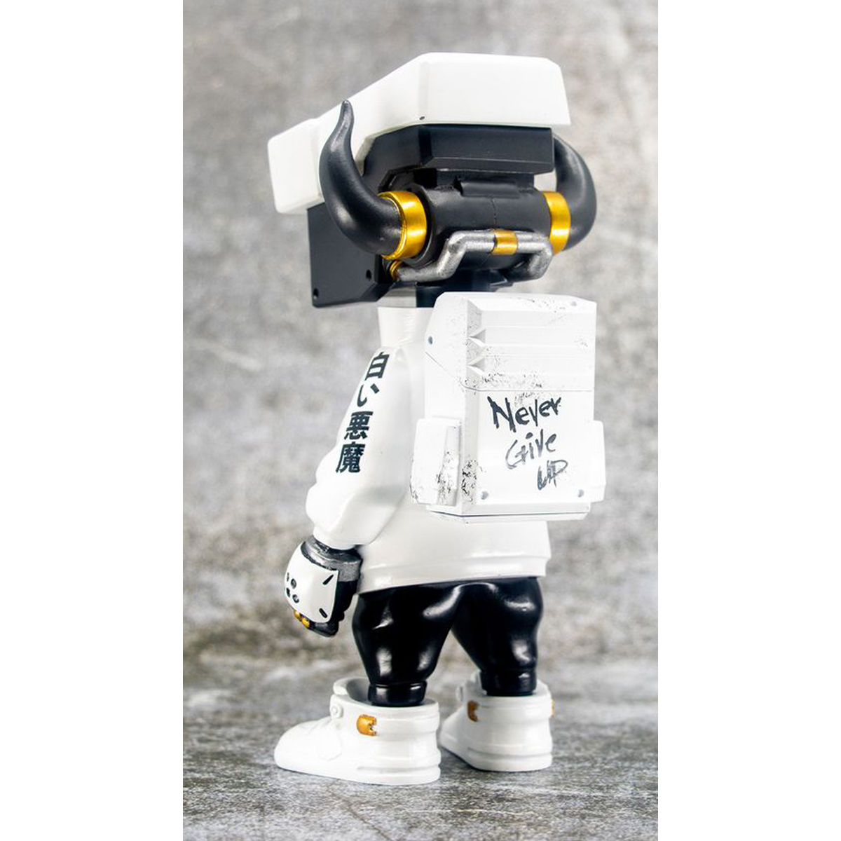 PROTO Div-e Sepid (White Devil)