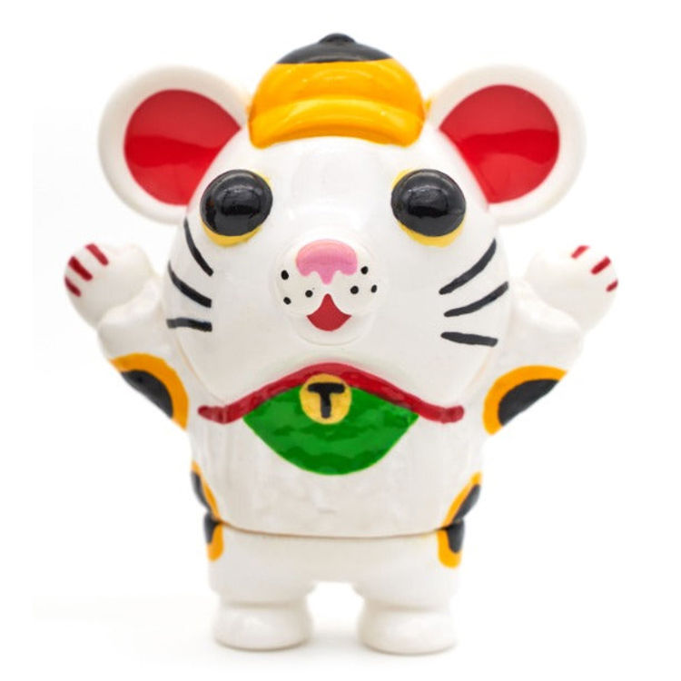 White Fuku Bear Lucky Cat by DCITM (Don't Cry In The Morning)