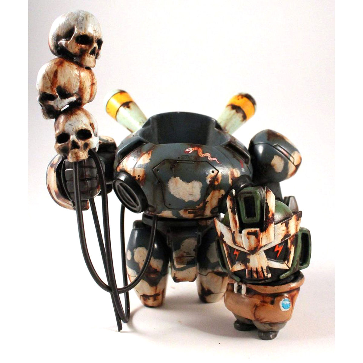 Ma.K. Camouflage Nutbuster