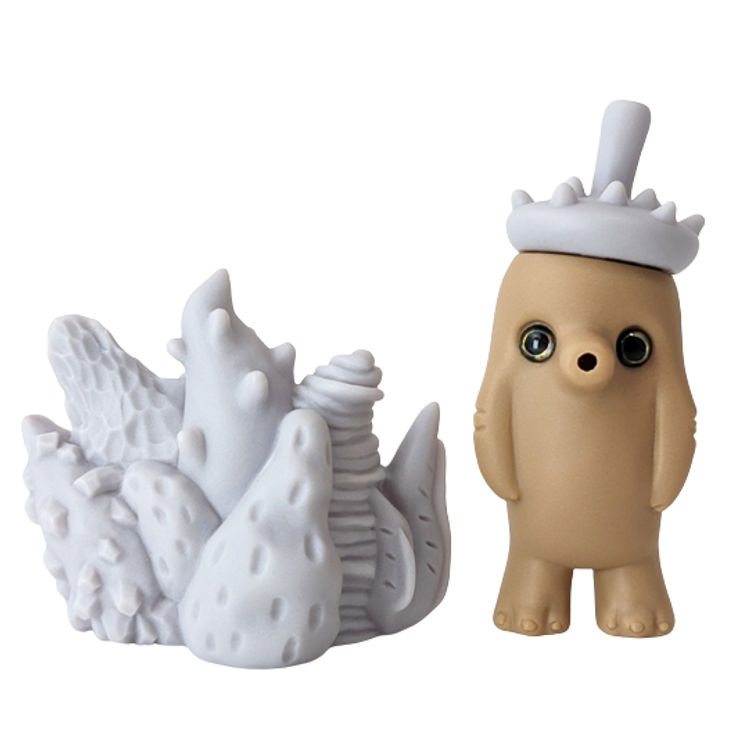 Brown Hyururi and Strange Plants by Hatsutorin Studio