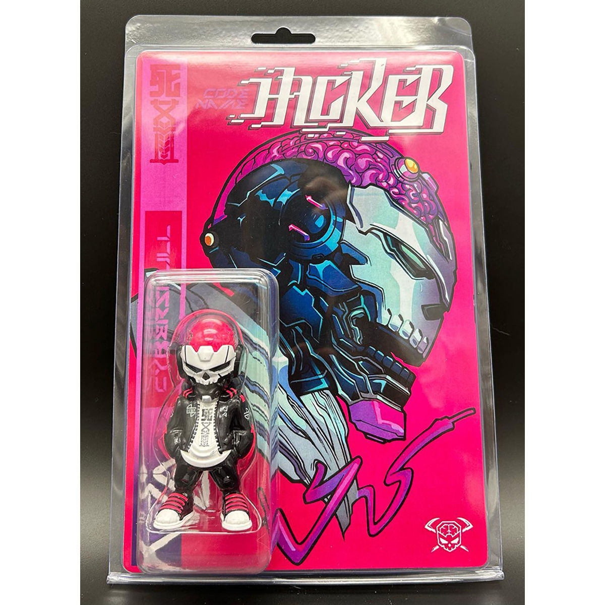 3" Cyberskull Hacker