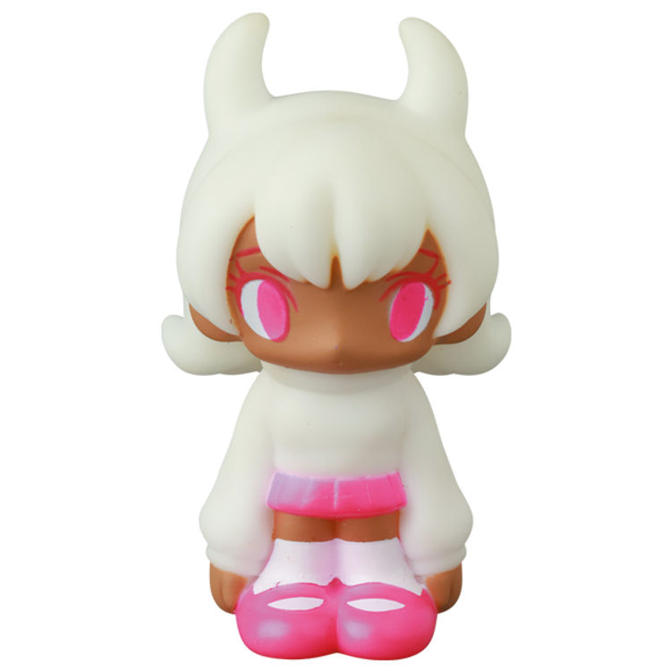 White Kae Chan by Kae Tanaka