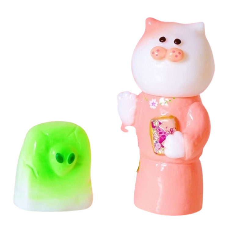 Pink Amen Cat by Zhang Yun Mao