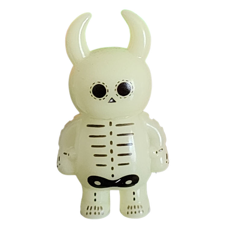 Skeleton Uamou - 2 Eyes GID by Uamou (Ayako Takagi)
