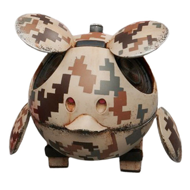 Squaro (Camo) by Ashley Wood