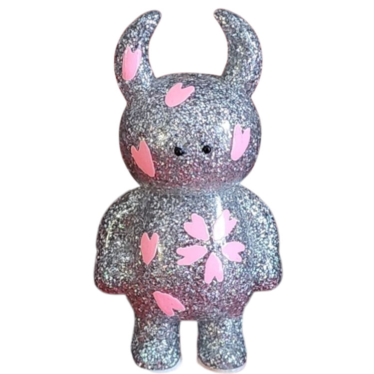 Silver Sakura Uamou by Uamou (Ayako Takagi)