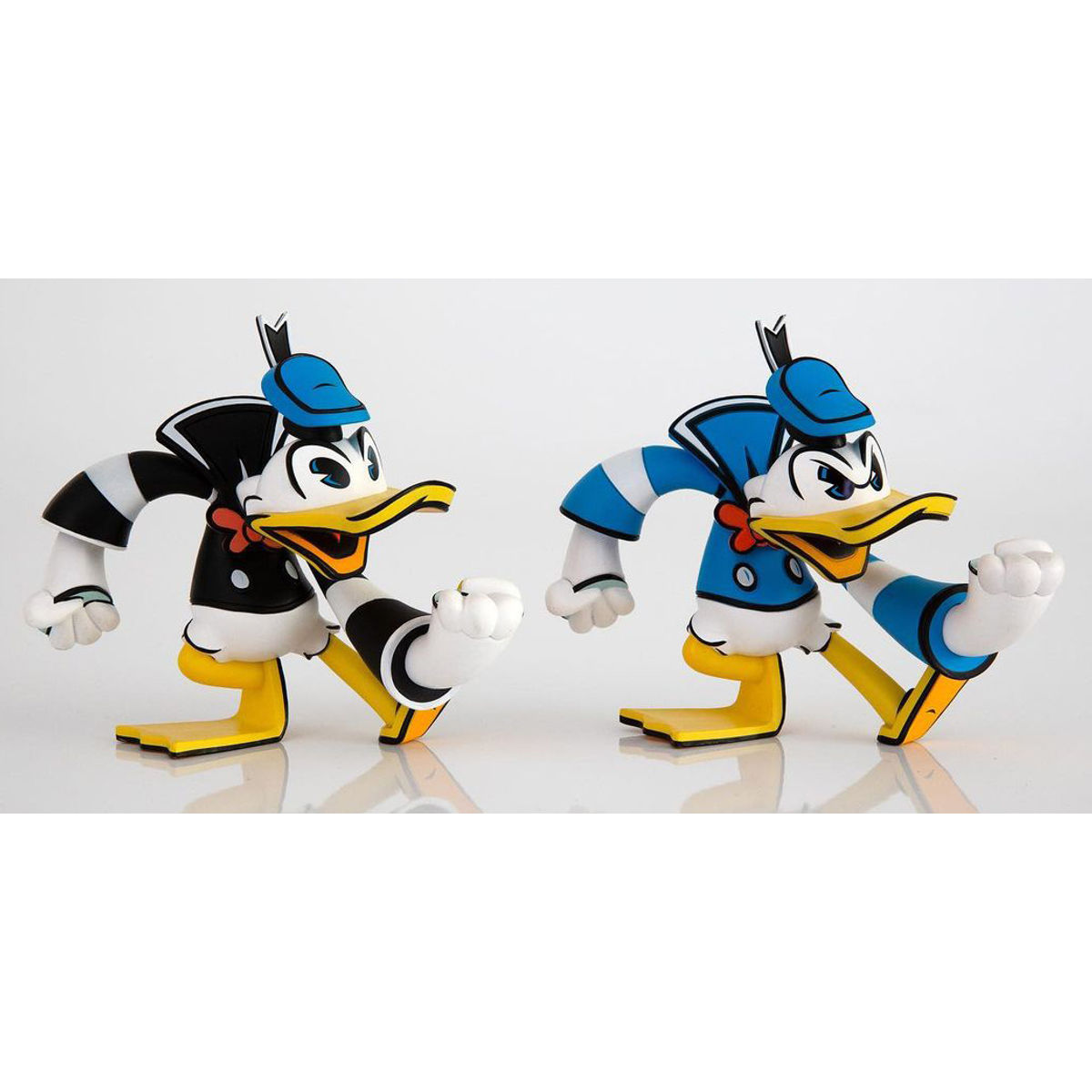 Donald Duck Color Variant (Black)