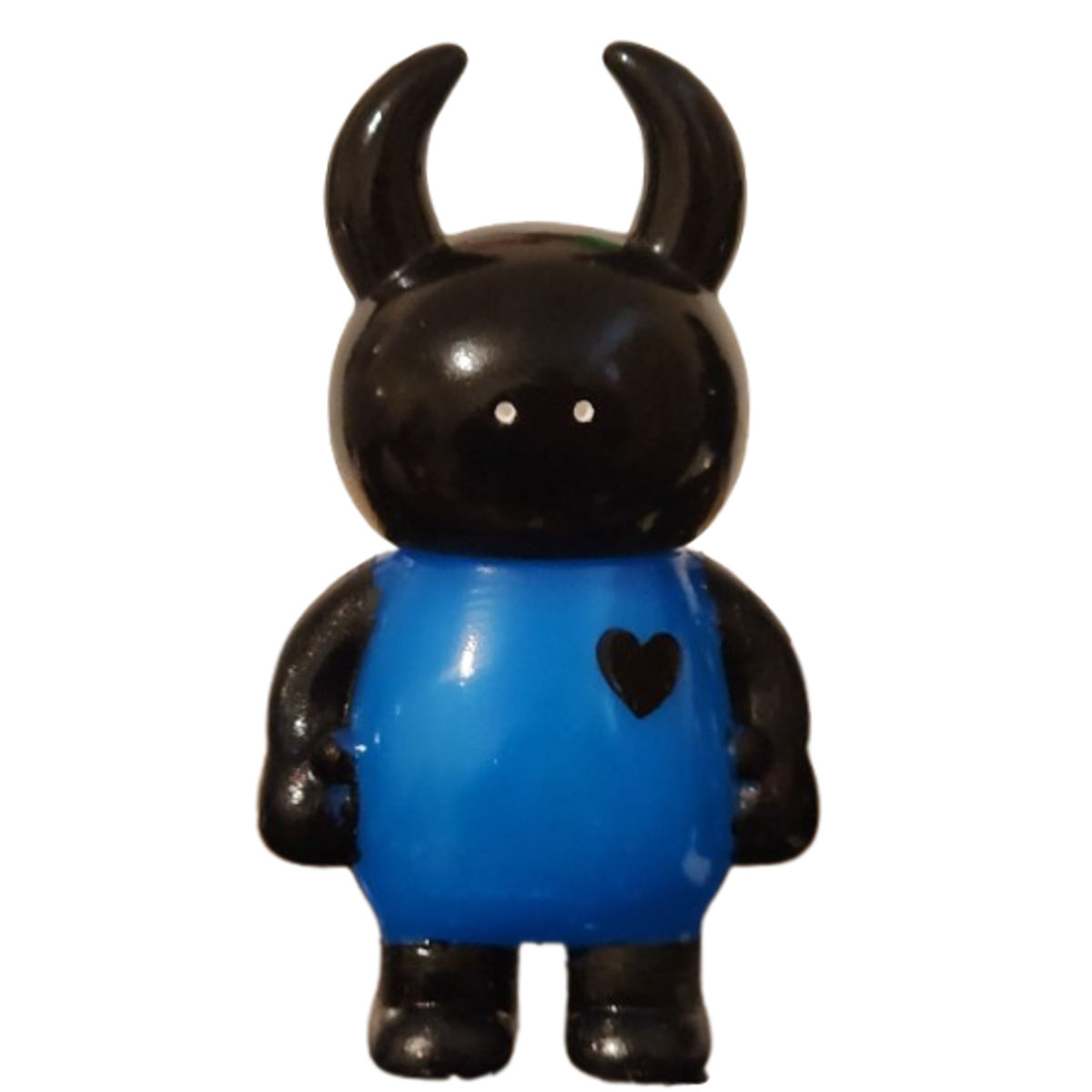 Black and Blue Heart Uamou