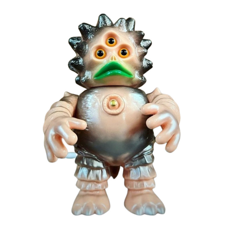 Warty Kaiju Aiko by TerribleWhore
