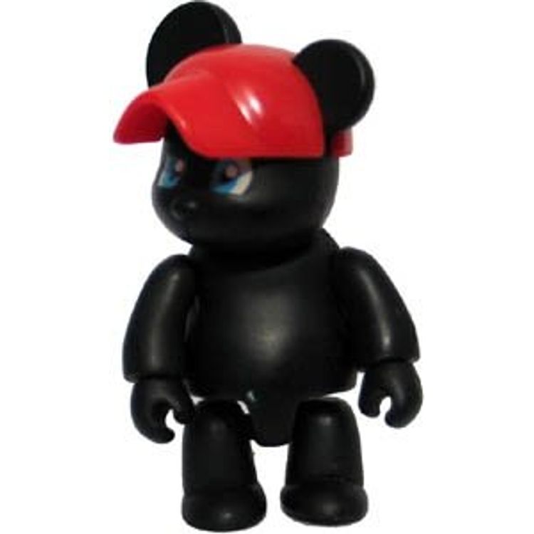 Black Bear Qee by Stephen Lee