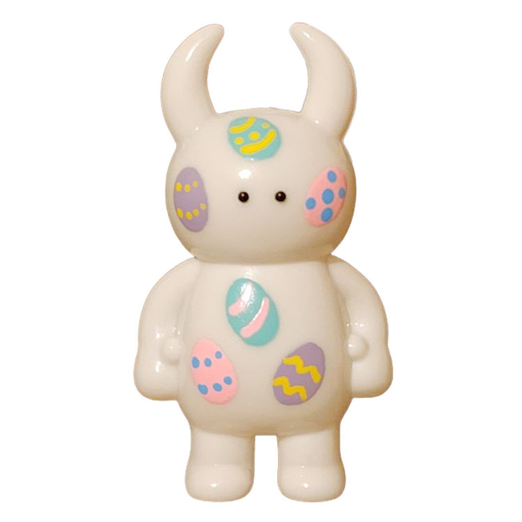 White Easter Egg Uamou by Uamou (Ayako Takagi)