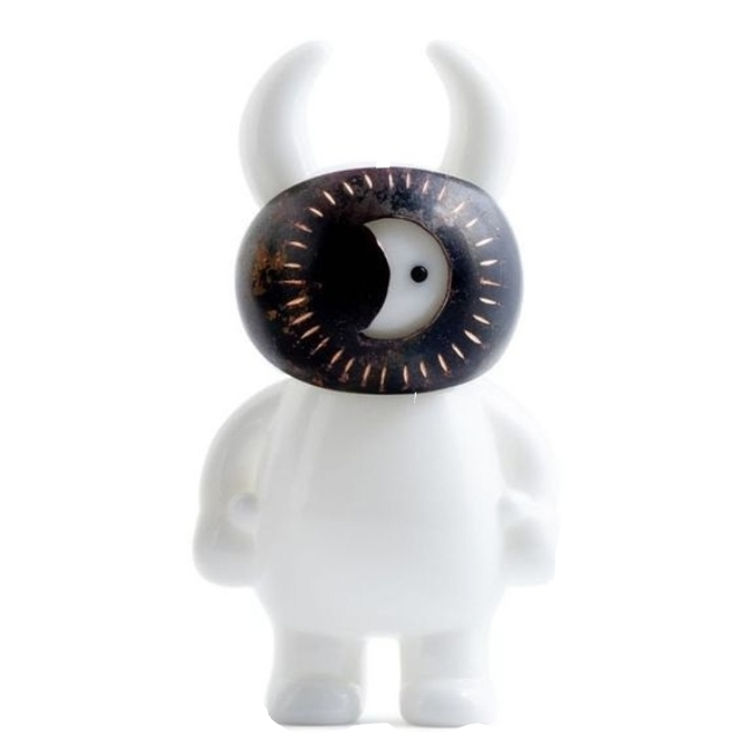 Waxing Crescent Moon Mask Uamou by Uamou (Ayako Takagi)