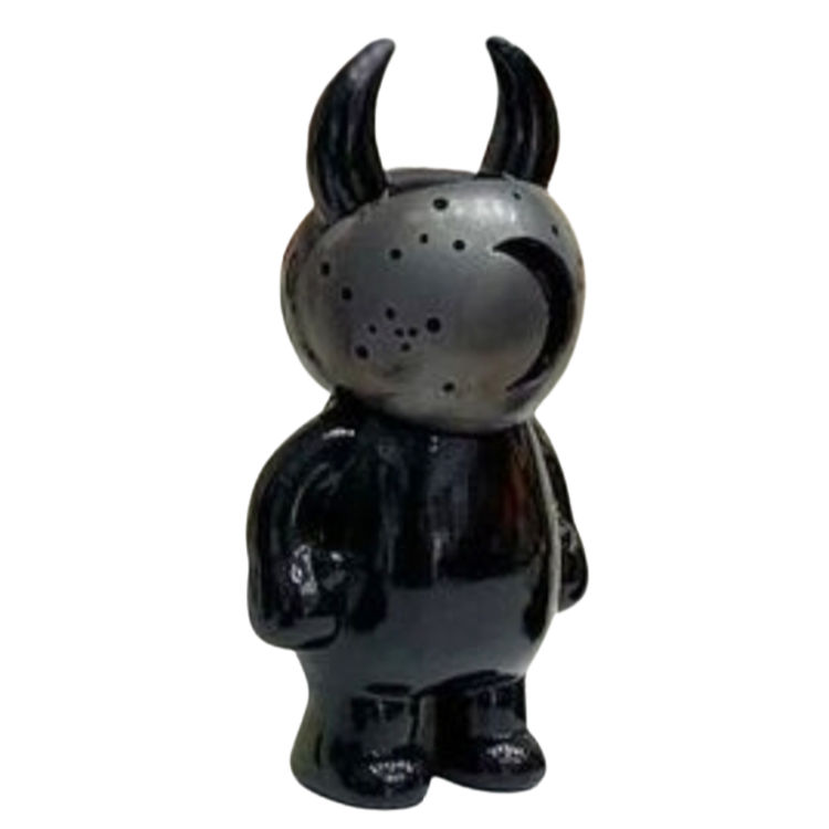 Black Crescent Moon Mask Uamou by Uamou (Ayako Takagi)