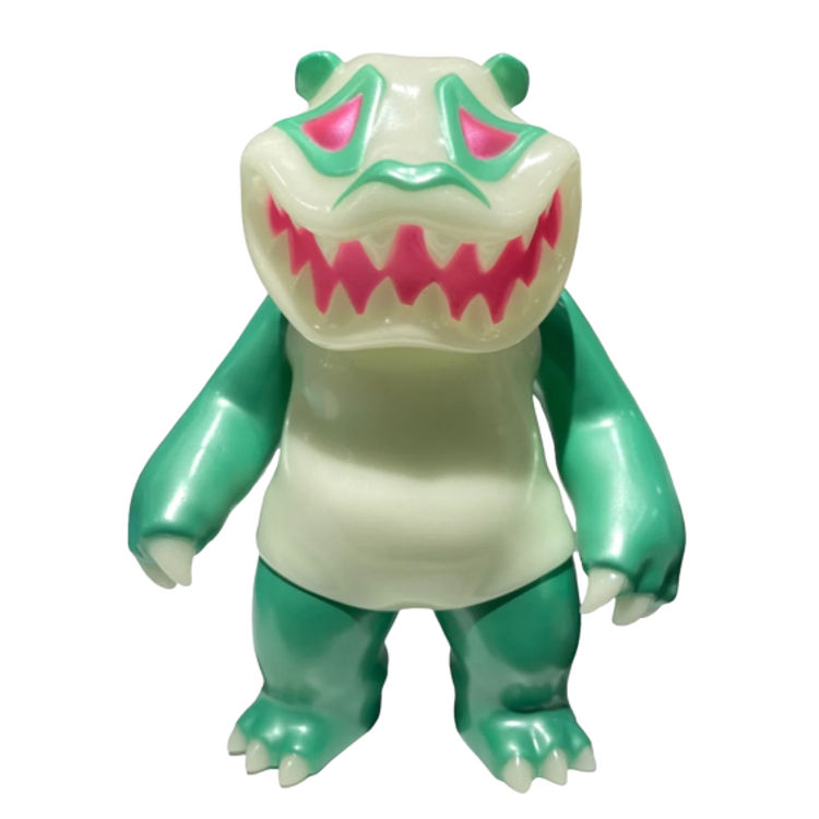 Metallic Green Mad Panda by HARIKEN (Hariu Kenichi)