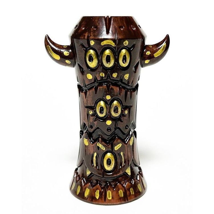 Sofubeach Totem Trophy #1 by Kamakiri